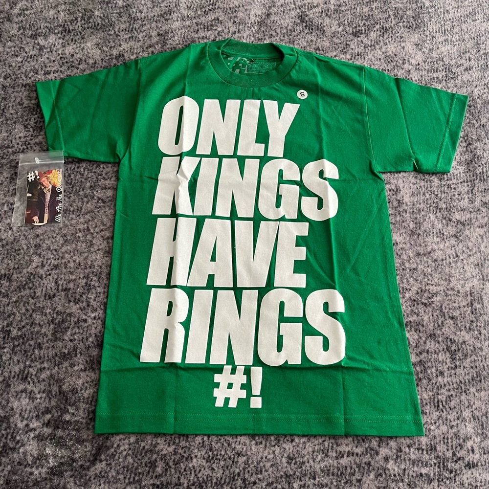 The Forest Lab Only Kings Have Rings Green Men’s T-Shirt Size Small